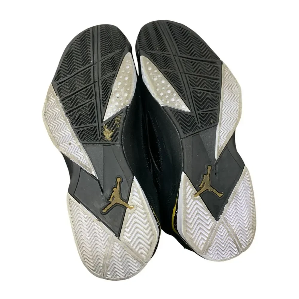 Jordan True Flight 91' Black Metallic‎ Gold MEN SHOES size 11 Suede